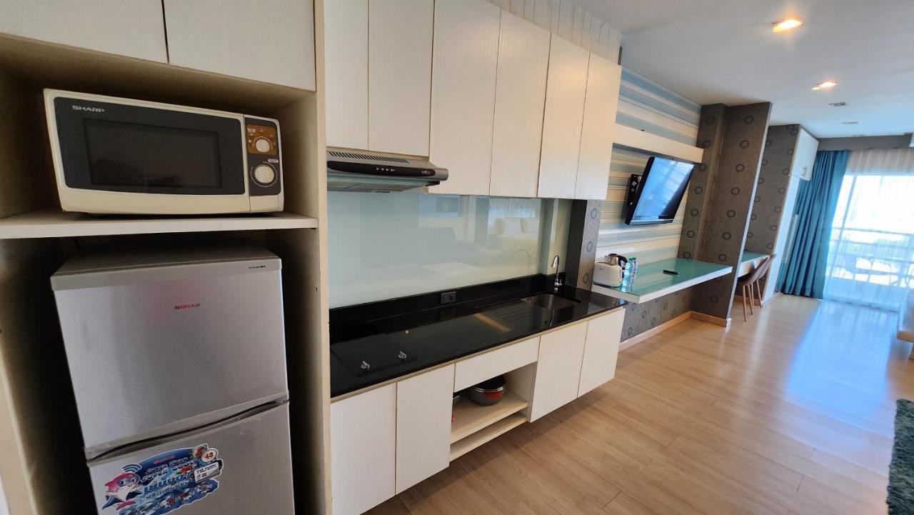 Condo Express View Talay 6 Pattaya Eksteriør billede