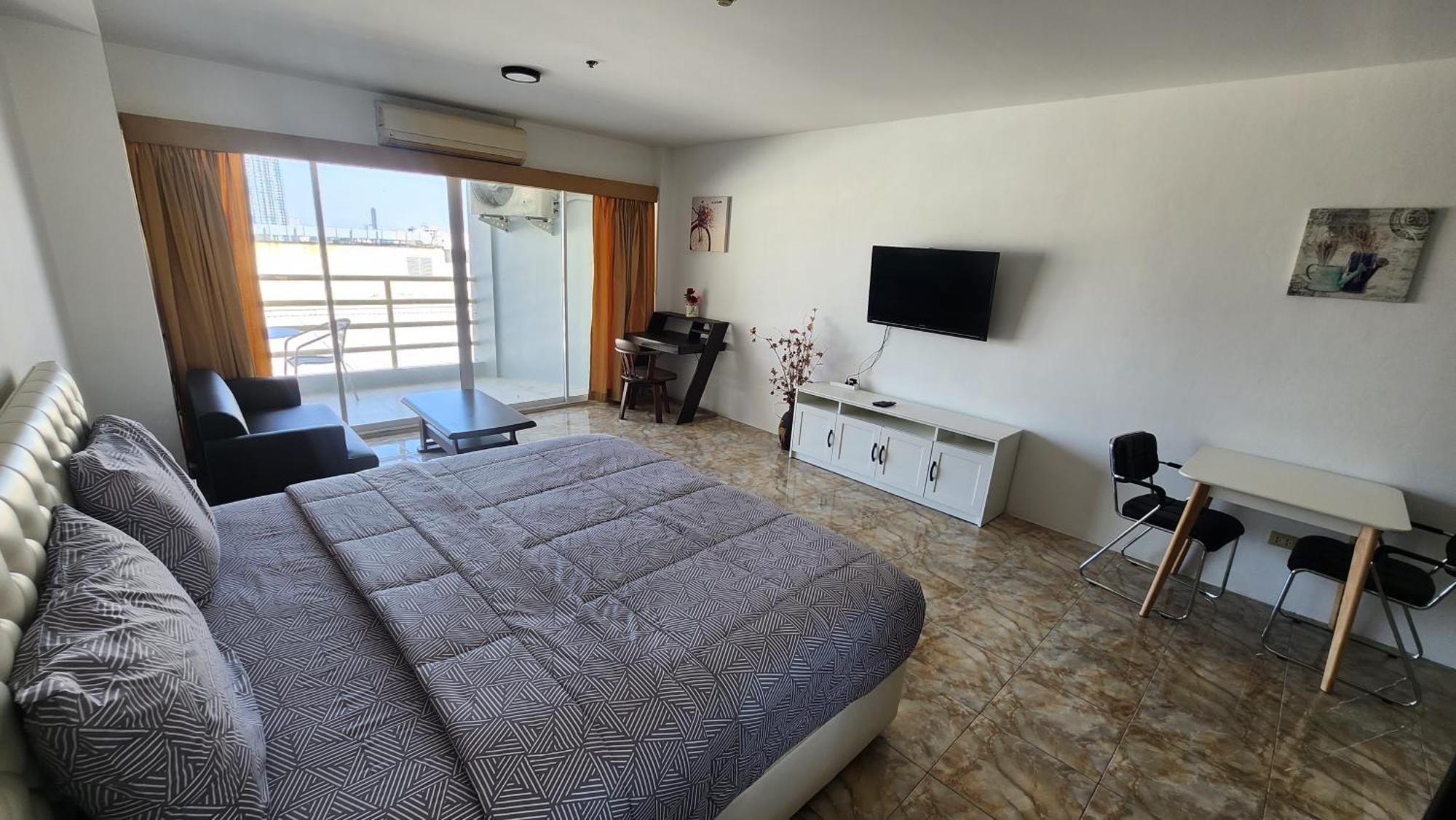 Condo Express View Talay 6 Pattaya Eksteriør billede