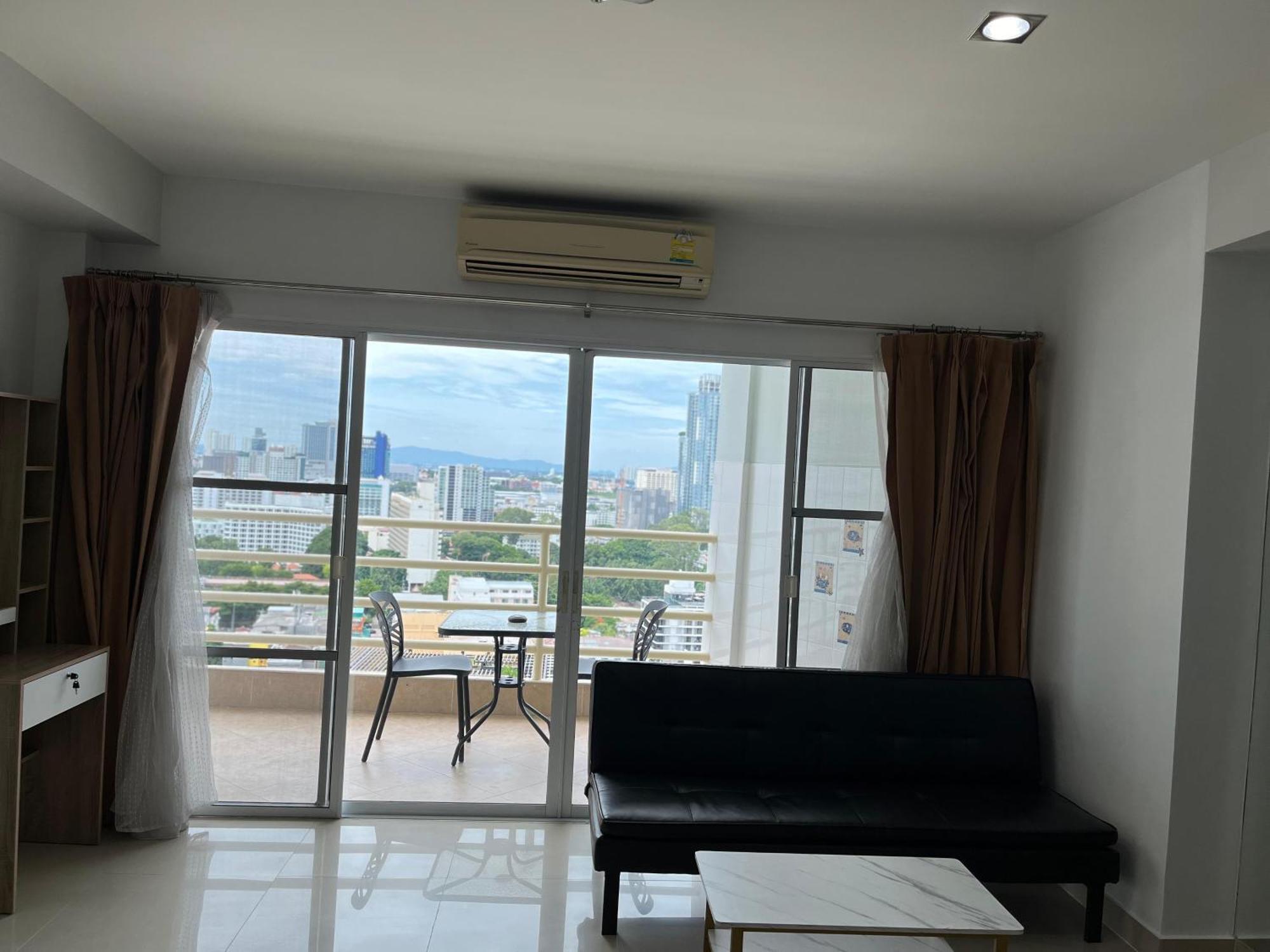 Condo Express View Talay 6 Pattaya Eksteriør billede