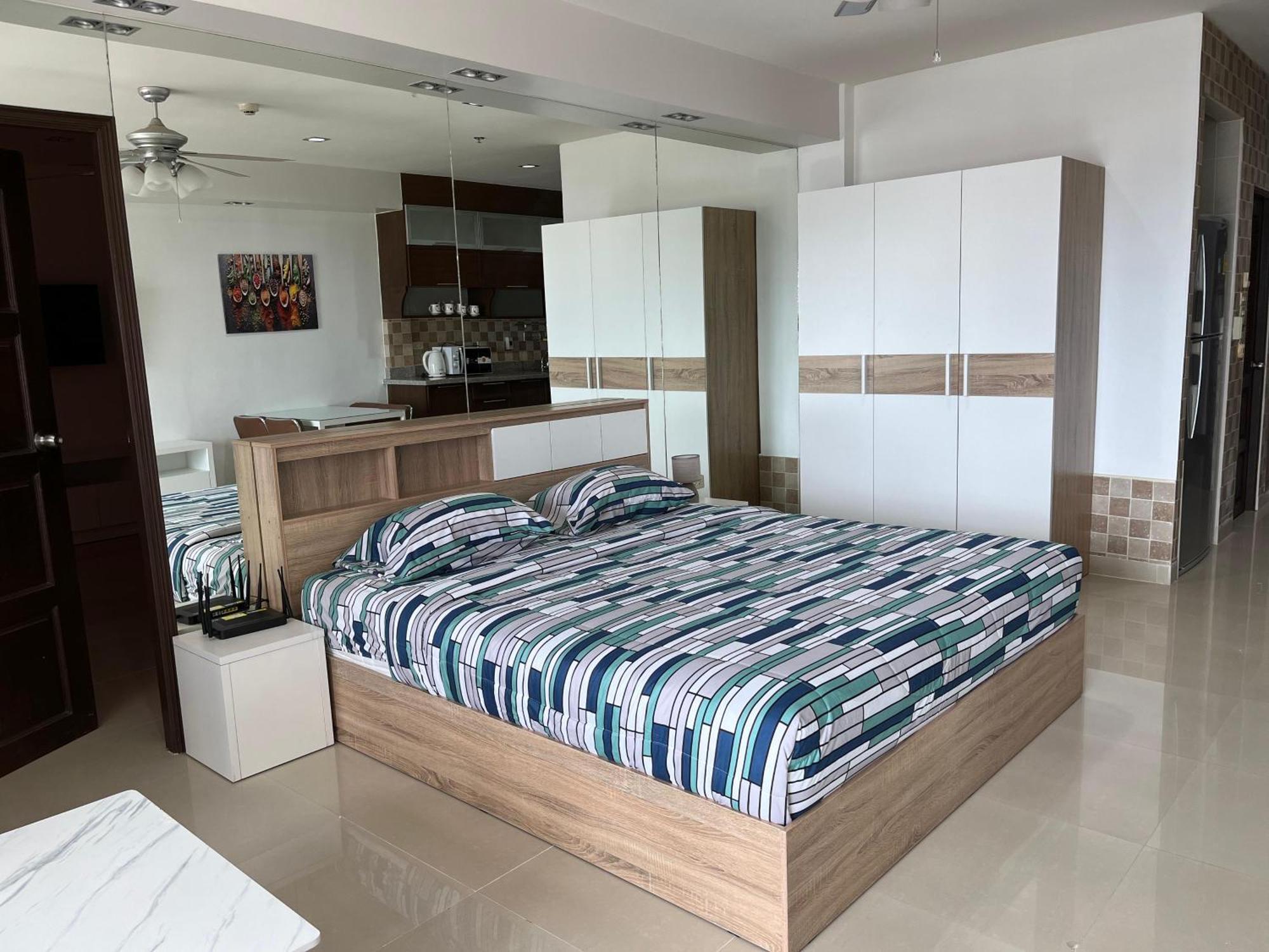 Condo Express View Talay 6 Pattaya Eksteriør billede