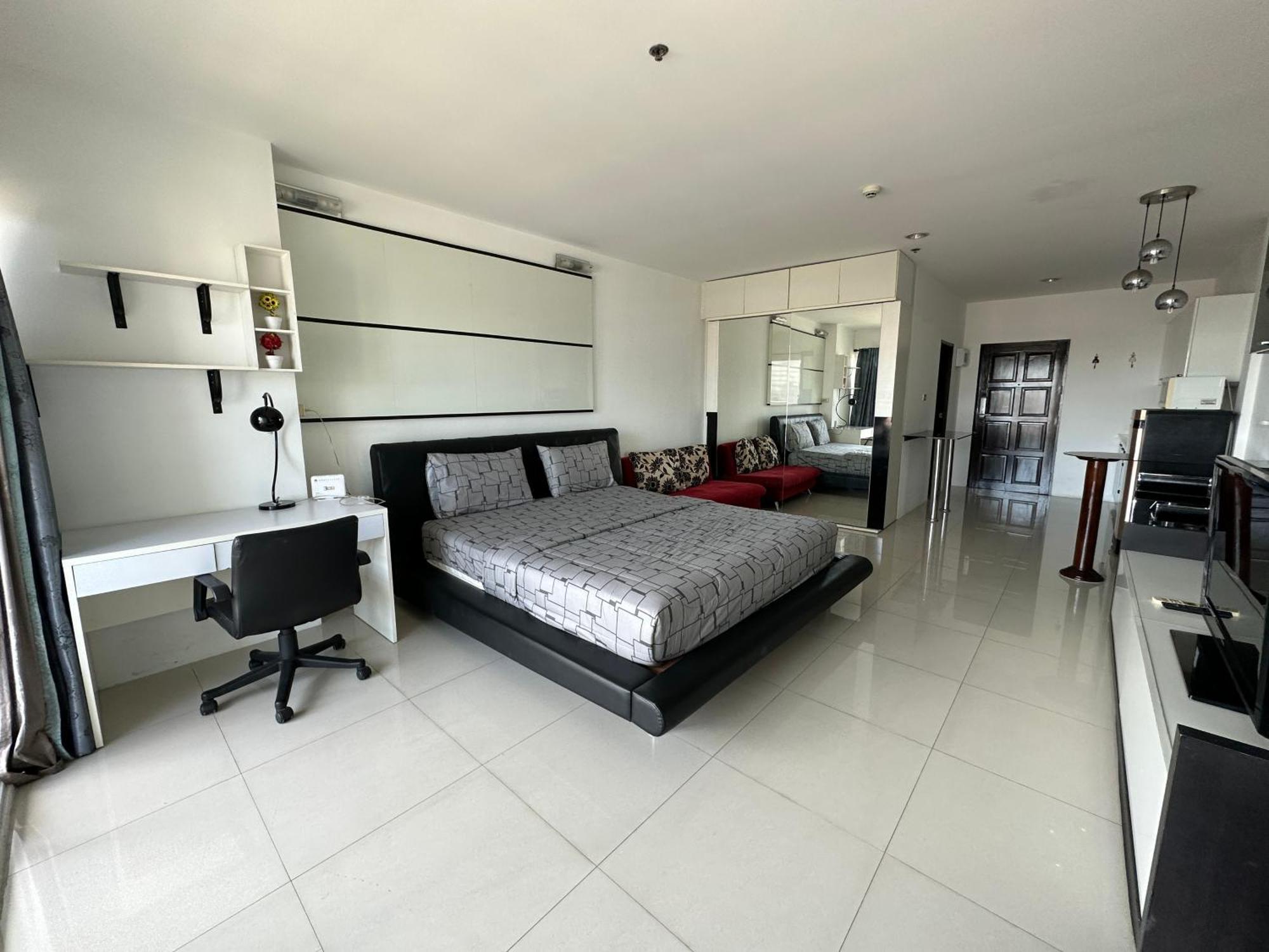 Condo Express View Talay 6 Pattaya Eksteriør billede