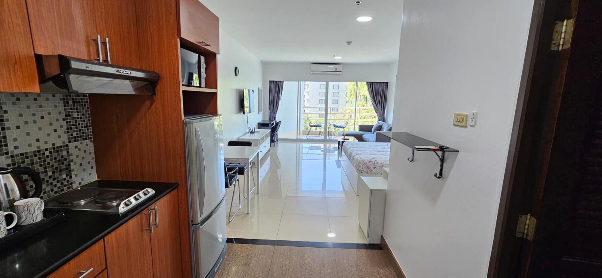 Condo Express View Talay 6 Pattaya Eksteriør billede