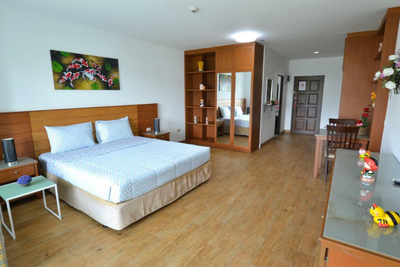 Condo Express View Talay 6 Pattaya Eksteriør billede